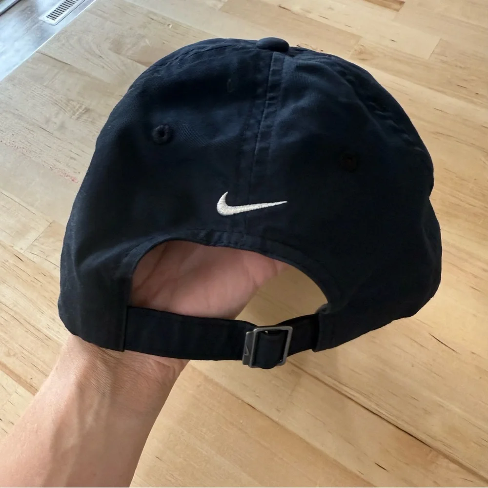 Nike‎ Haritage86 Navy Blue Leinenkugel's Baseball Cap